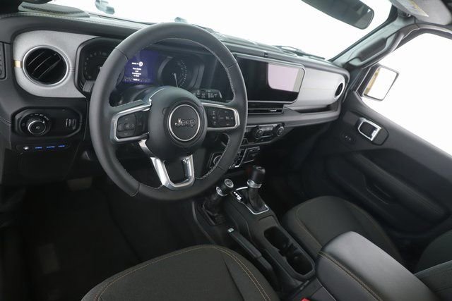 2025 Jeep Wrangler 4xe Sahara 4XE - Photo 17