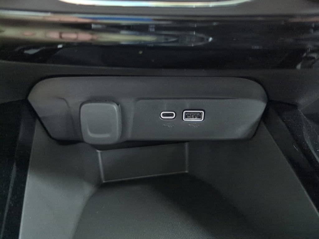 2026 Chevrolet Trax LT - Photo 18