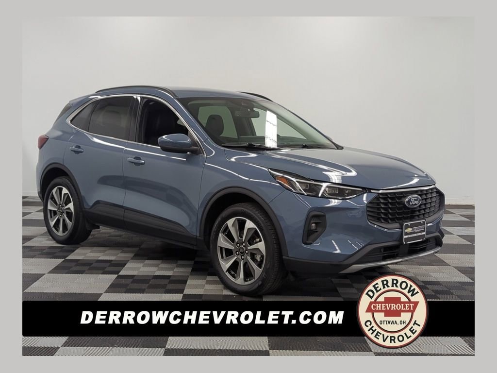2025 Ford Escape Platinum AWD's photo