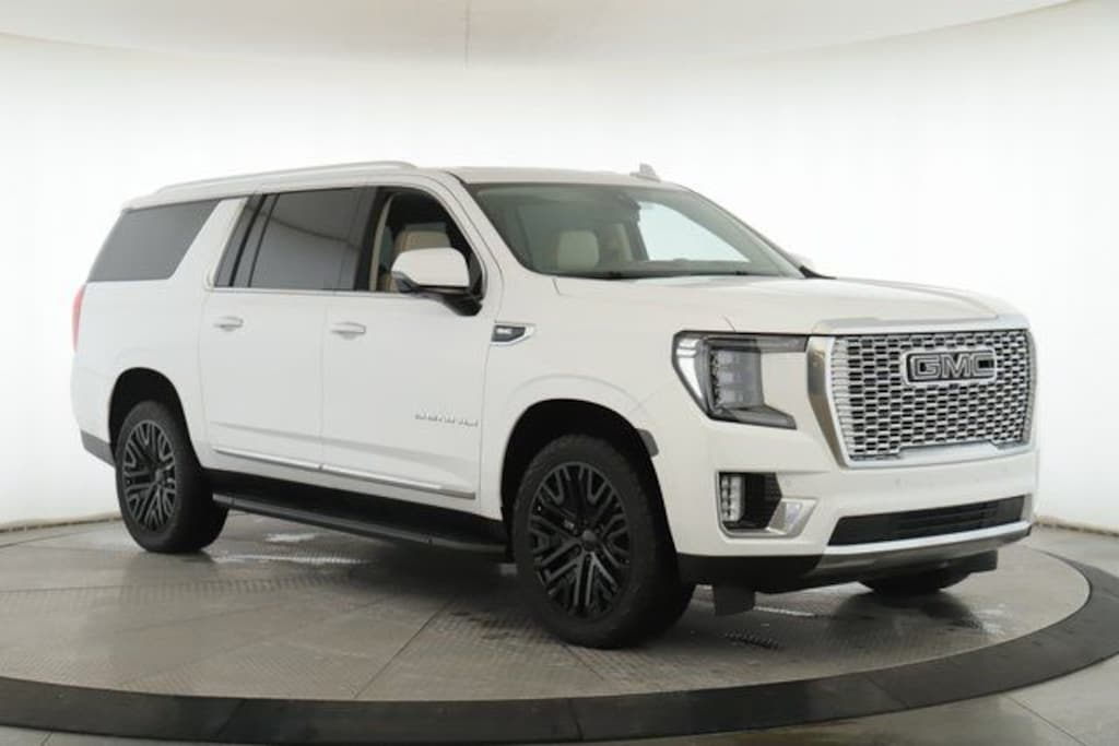 Used 2022 GMC Yukon XL Denali SUV