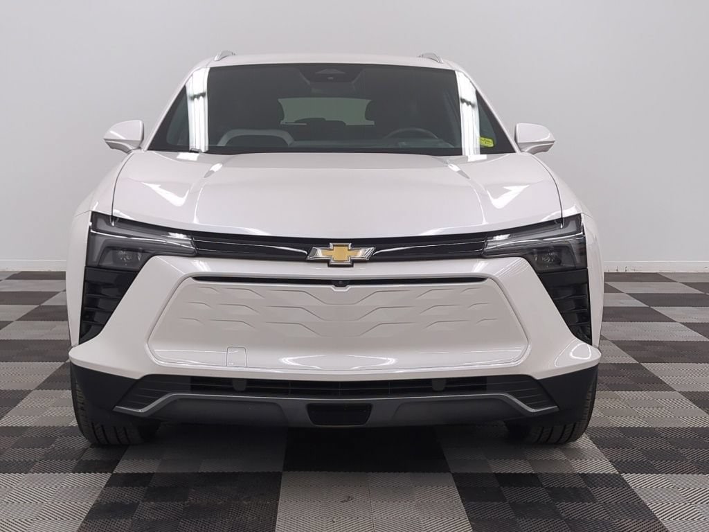 Used 2024 Chevrolet Blazer EV LT with VIN 3GNKDBRJ9RS277876 for sale in Ottawa, OH