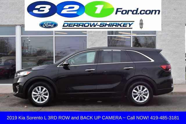 Used 2019 Kia Sorento L with VIN 5XYPG4A34KG531807 for sale in Montpelier, OH