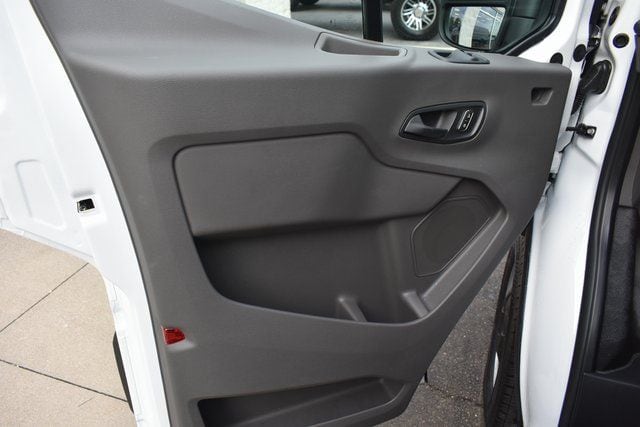 2025 Ford Transit Van Base - Photo 14