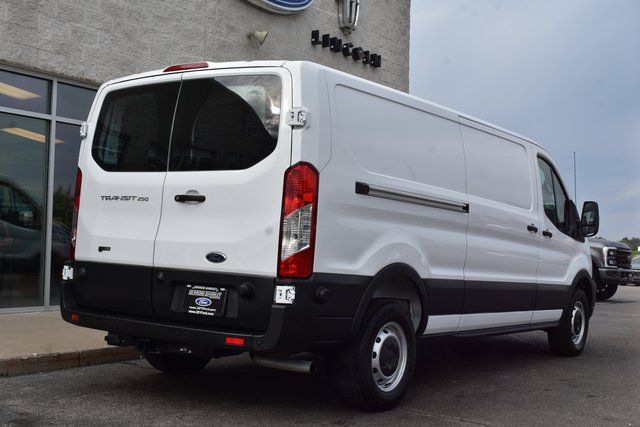 2025 Ford Transit Van Base - Photo 11