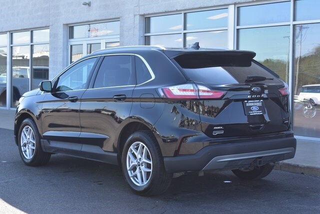 2022 Ford Edge SEL photo 4