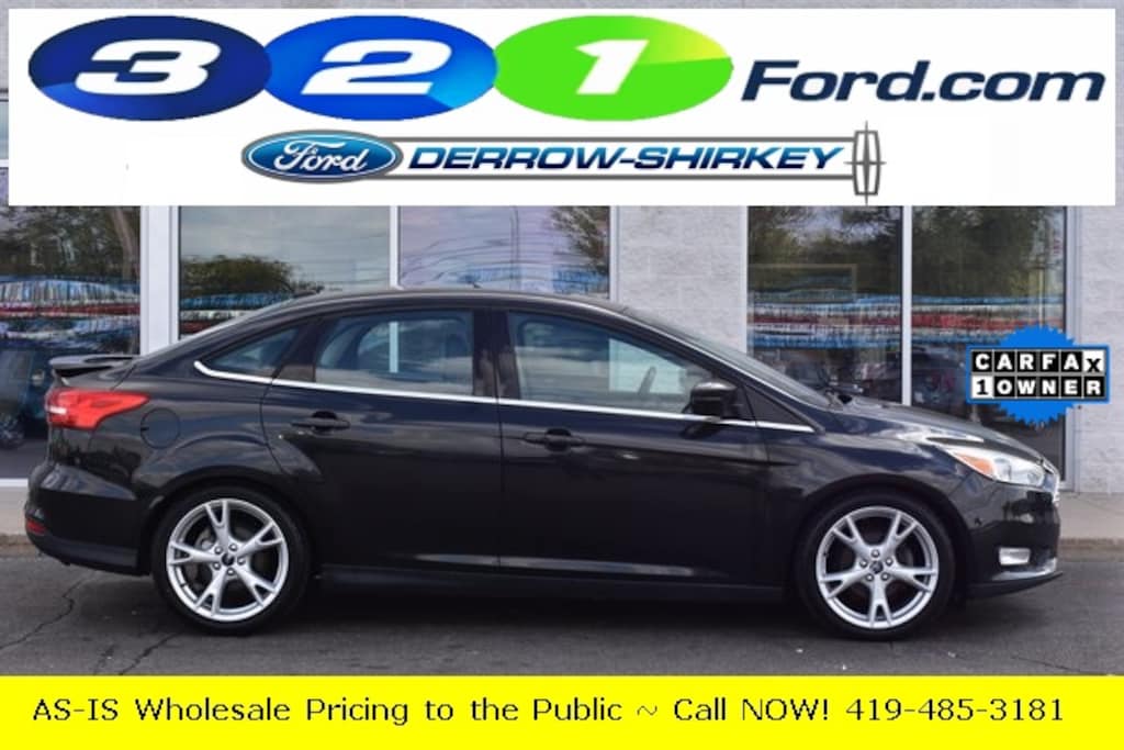 Used 2015 Ford Focus Titanium with MOONROOF, TECH PKG and NAVIGATION Sedan