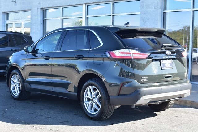 2023 Ford Edge SEL photo 3