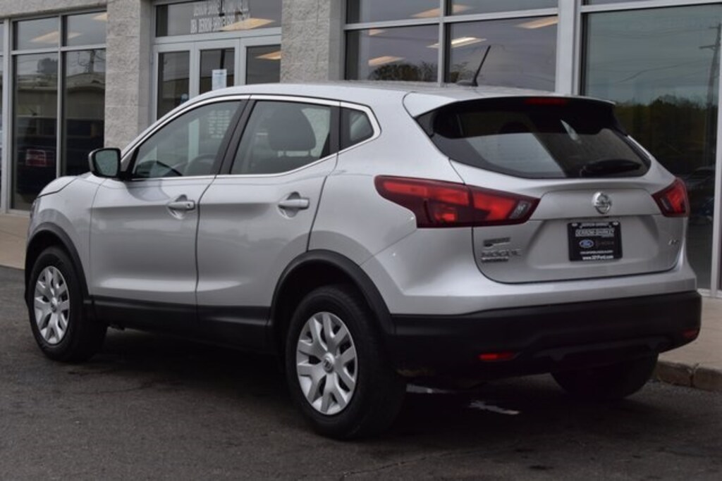 Used 2019 Nissan Rogue Sport S ALL WHEEL DRIVE with BACK UP CAMERA and BLUETOOT SUV