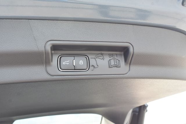 2026 Ford Explorer Active - Photo 6
