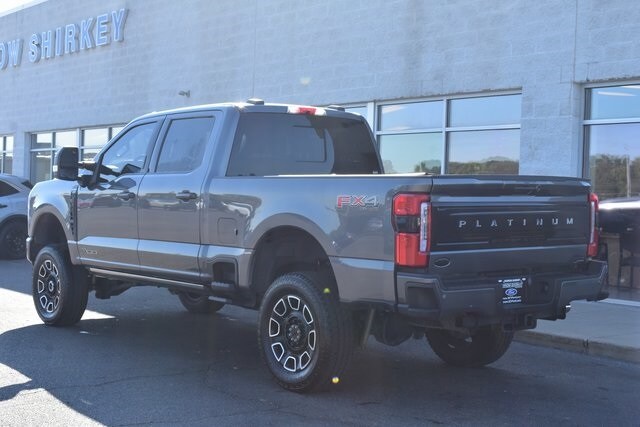 2023 Ford F-250 Platinum FX4 photo 4