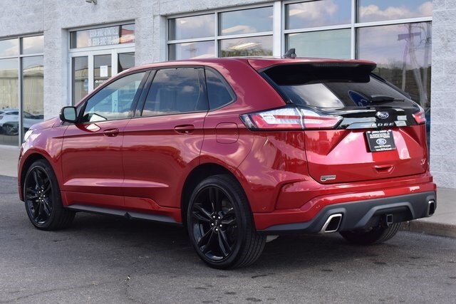 2024 Ford Edge ST photo 3