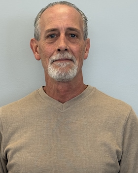 Staff member Steve Newhaus from ID_d95b284fa222