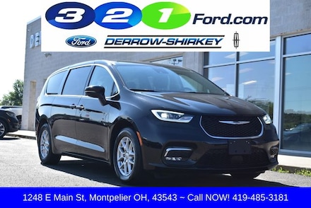 Used 2024 Chrysler Pacifica Touring L Minivan/Van in Montpelier OH