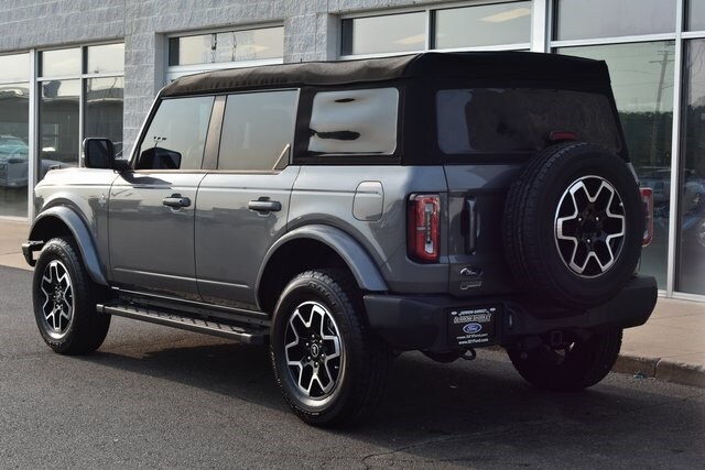 2023 Ford Bronco Outer Banks photo 4