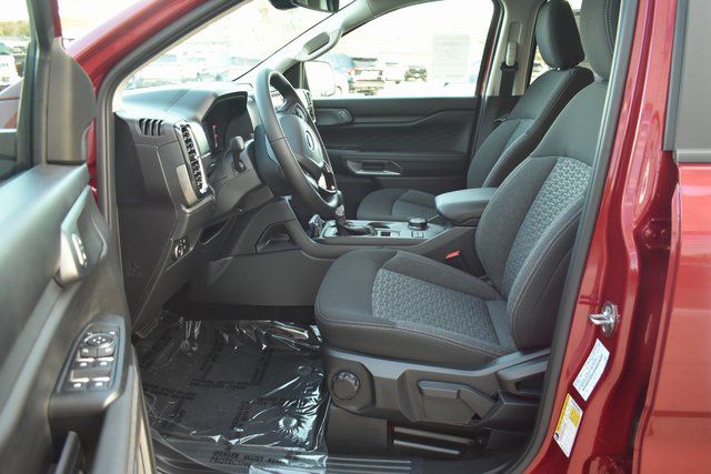 2025 Ford Ranger XLT - Photo 13