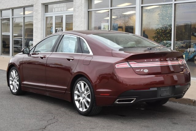 2016 Lincoln MKZ Hybrid photo 4
