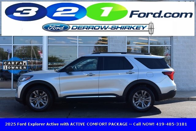 2025 Ford Explorer photo 2