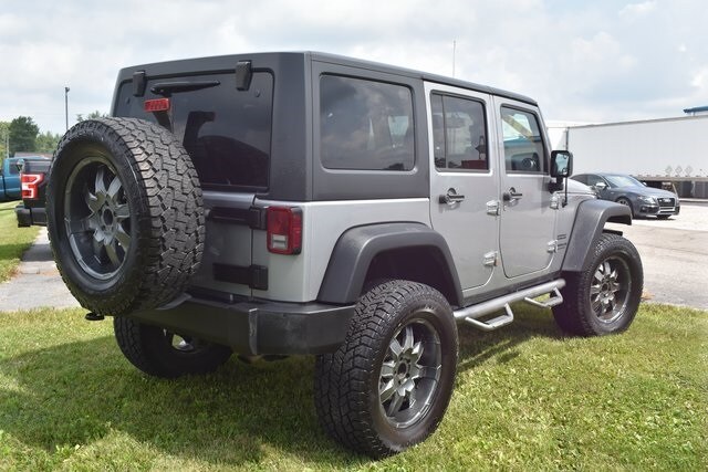 2014 Jeep Wrangler Unlimited Sport photo 3
