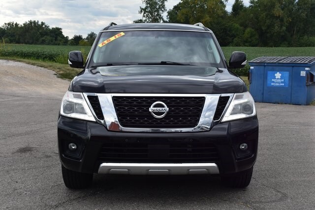 2017 Nissan Armada SV photo 3
