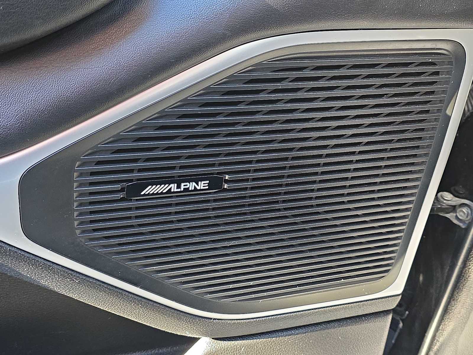 Thumbnail: 2023 Jeep Wagoneer - 30