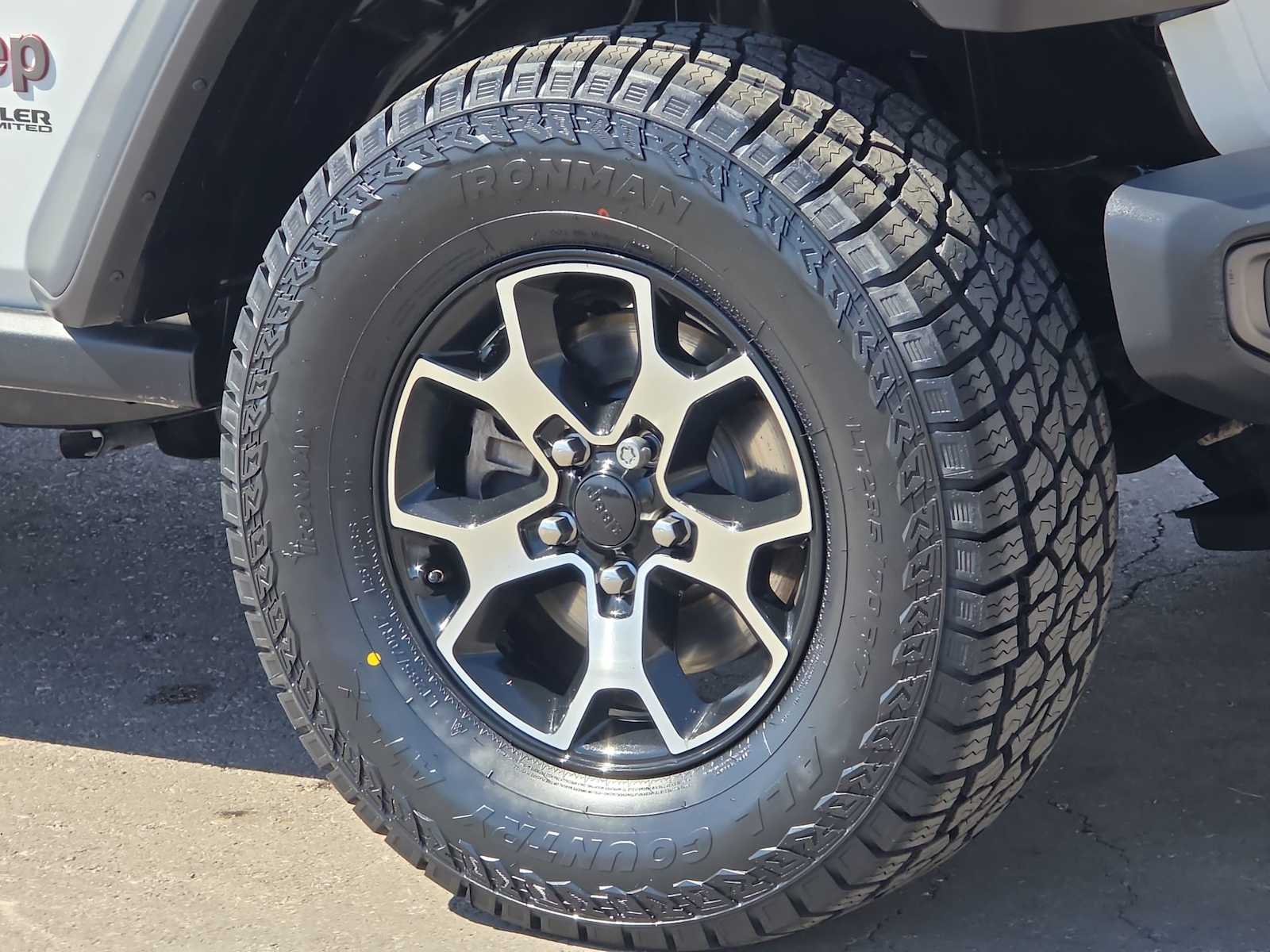 Thumbnail: 2021 Jeep Wrangler - 12