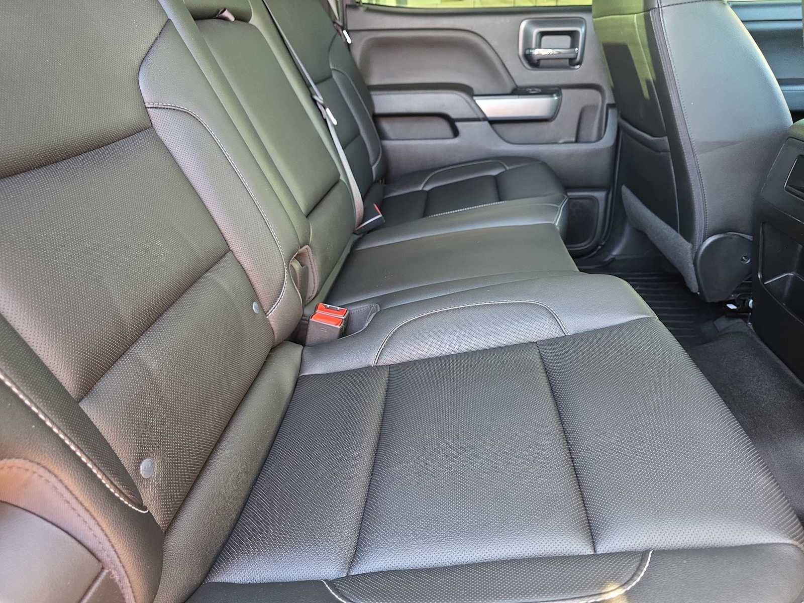 Thumbnail: 2019 Chevrolet Silverado 3500 - 17