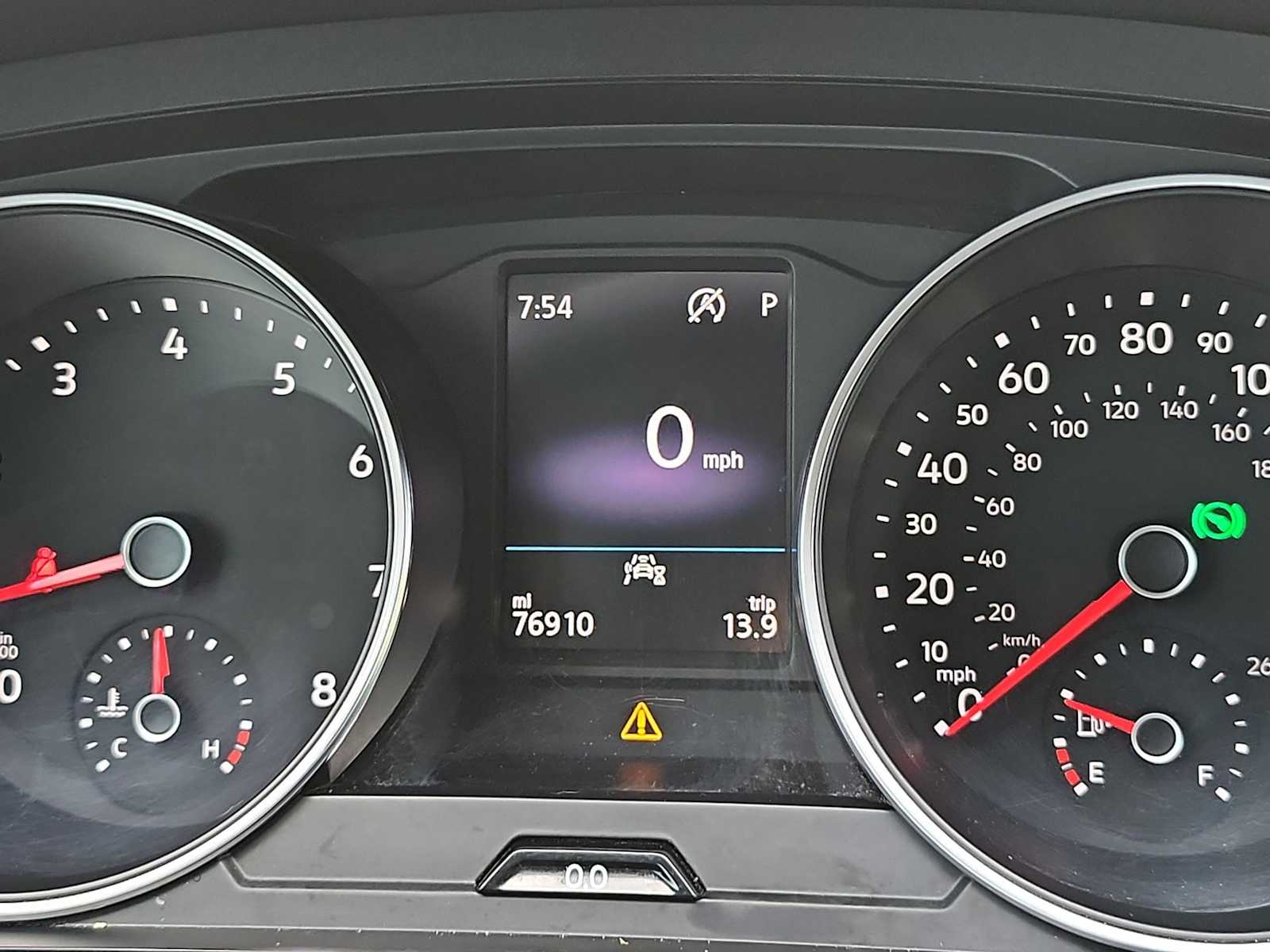 Thumbnail: 2021 Volkswagen Tiguan - 22