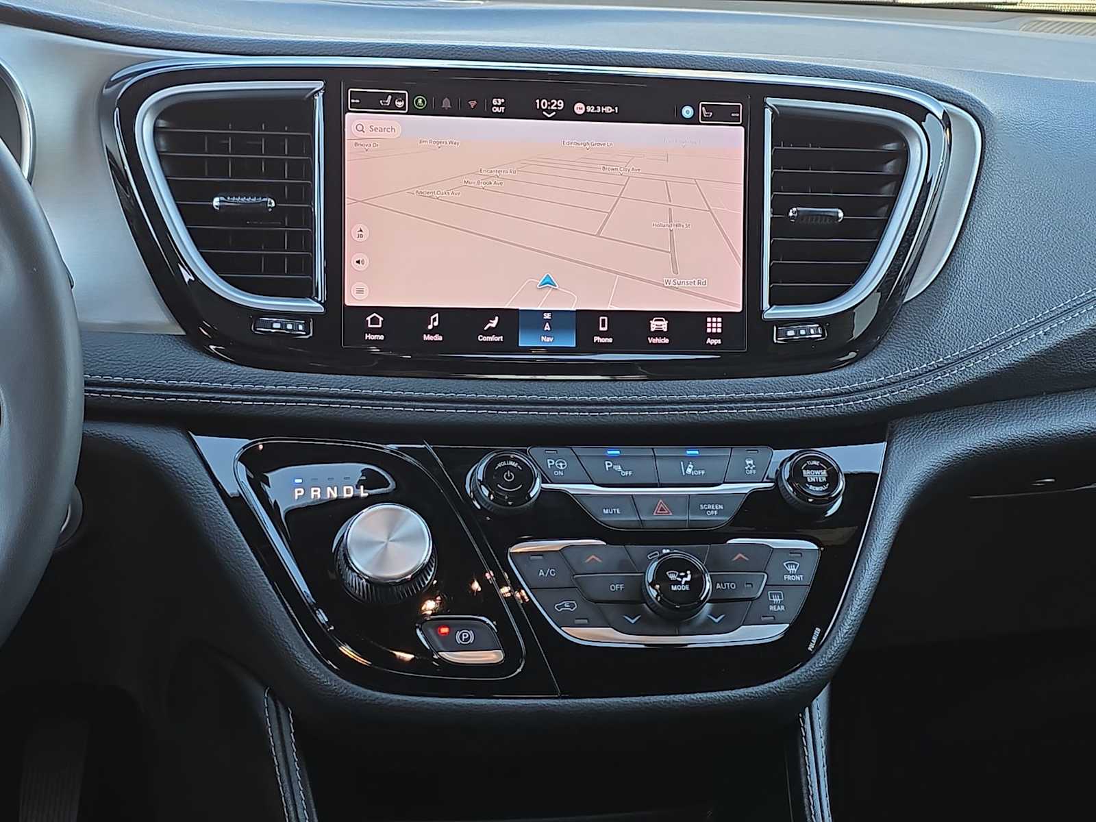 Thumbnail: 2024 Chrysler Pacifica - 19