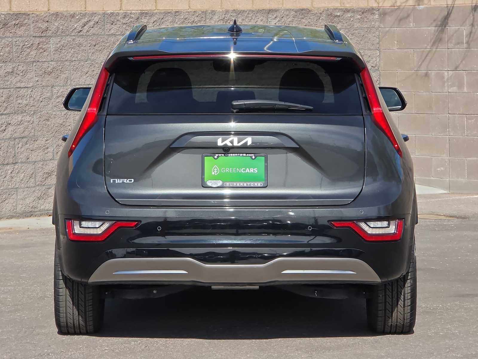 Thumbnail: 2024 Kia Niro - 8