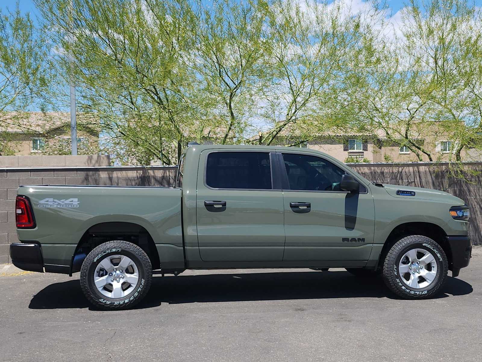 Thumbnail: 2026 RAM 1500 - 10