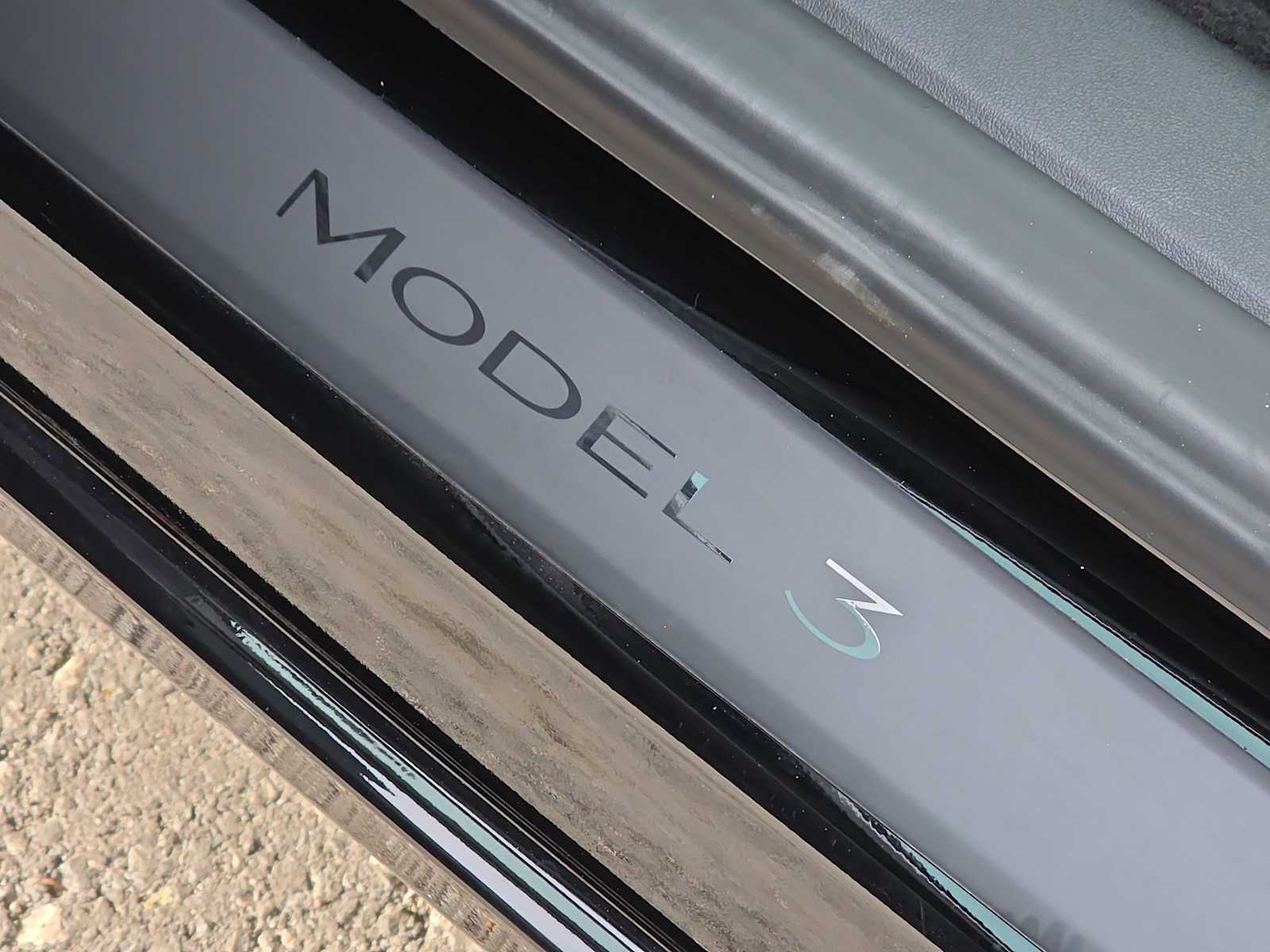 Thumbnail: 2023 Tesla Model 3 - 11