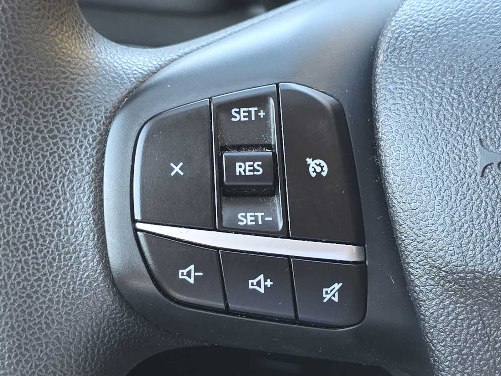 Thumbnail: 2022 Ford Escape - 27