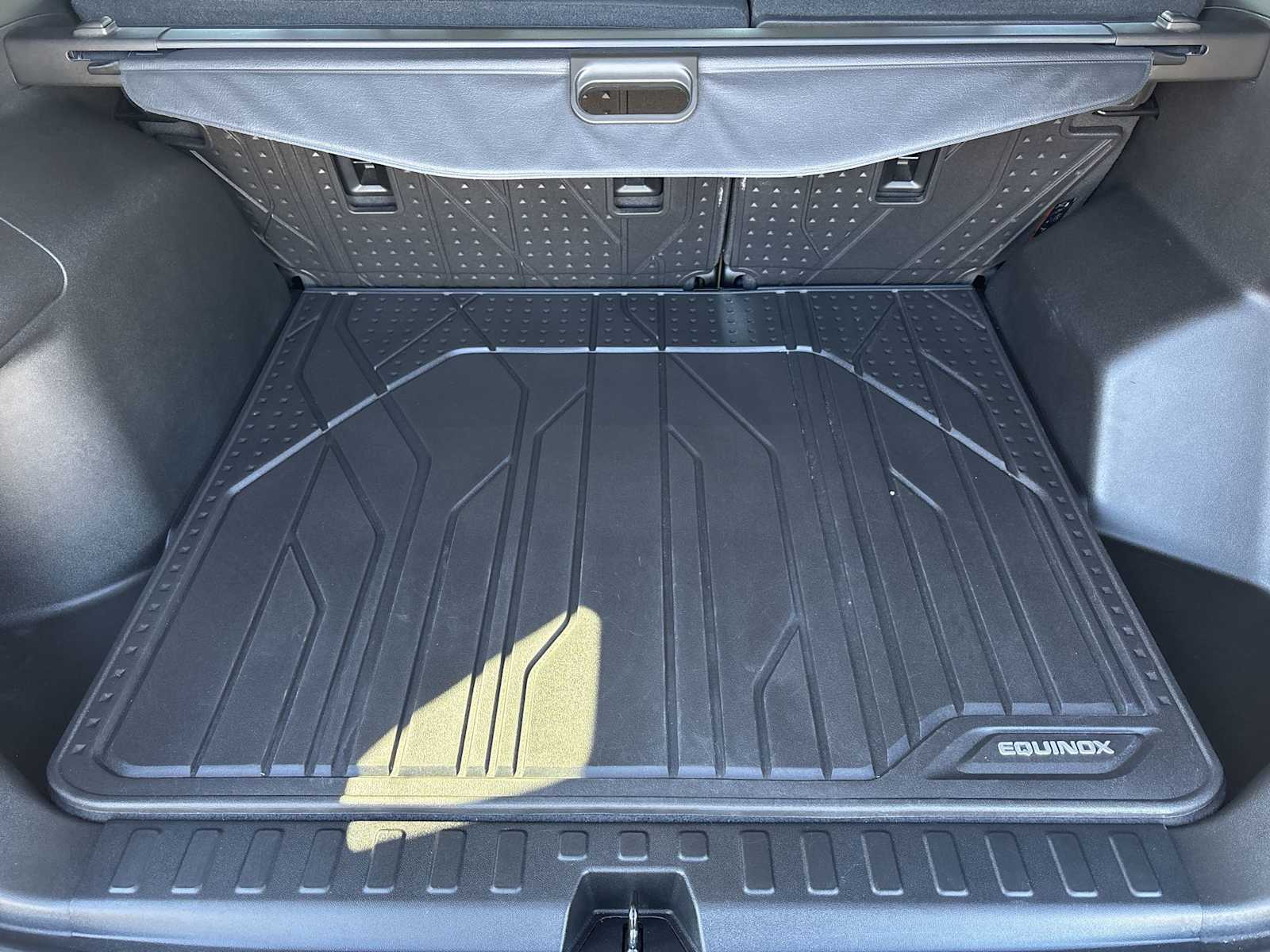 Thumbnail: 2020 Chevrolet Equinox - 23