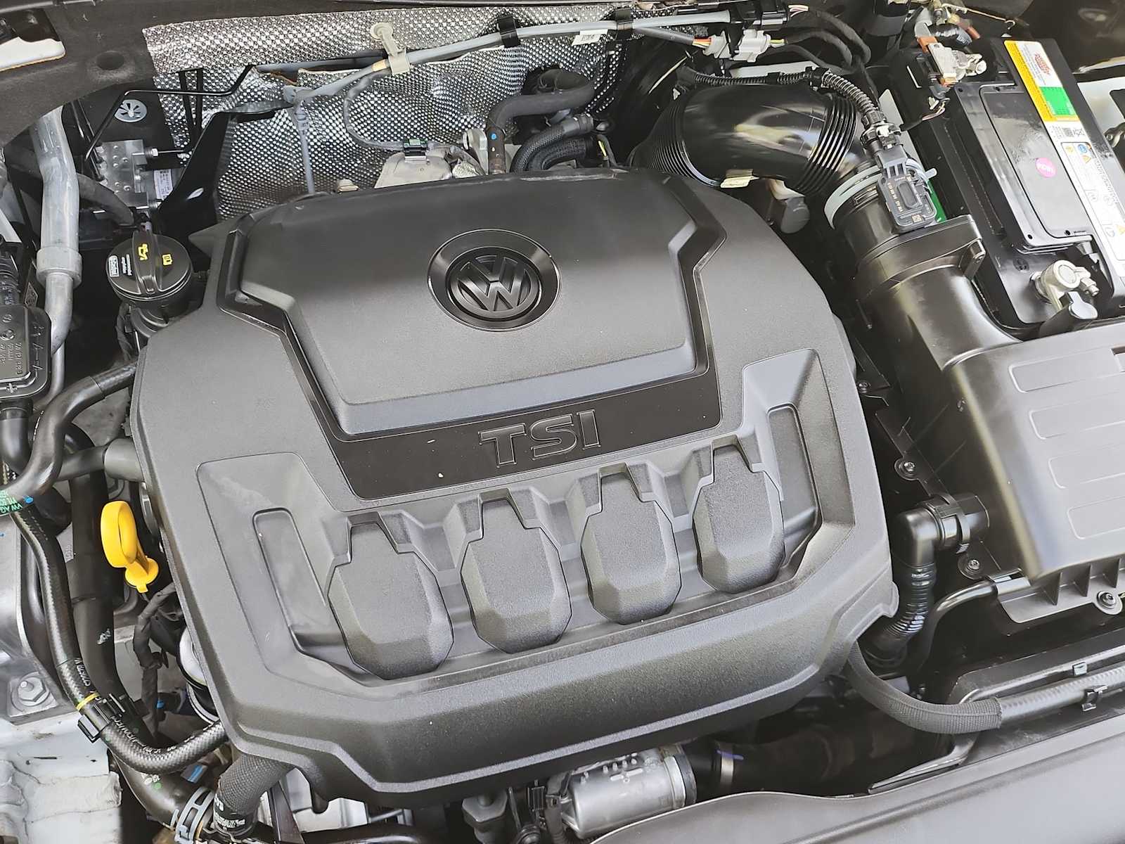 Thumbnail: 2021 Volkswagen Tiguan - 12