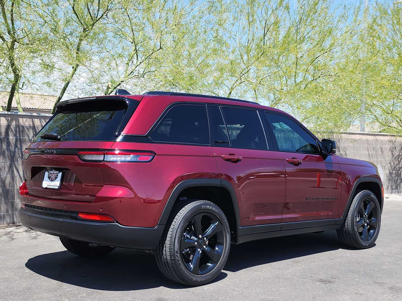 Thumbnail: 2025 Jeep Grand Cherokee - 9
