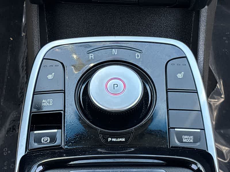Thumbnail: 2022 Kia Niro - 21