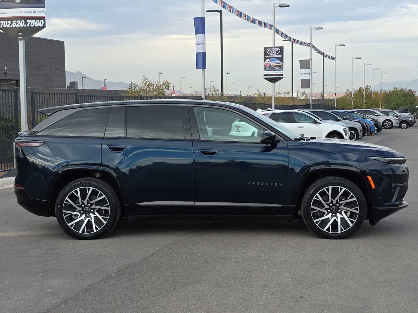 Thumbnail: 2025 Jeep Wagoneer S - 10