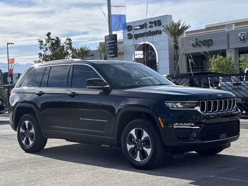 Thumbnail: 2025 Jeep Grand Cherokee - 2