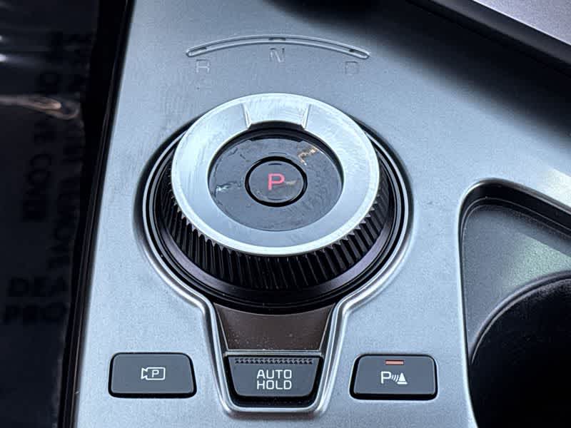 Thumbnail: 2022 Kia EV6 - 21