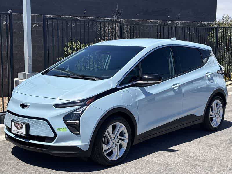 Thumbnail: 2022 Chevrolet Bolt EV - 4