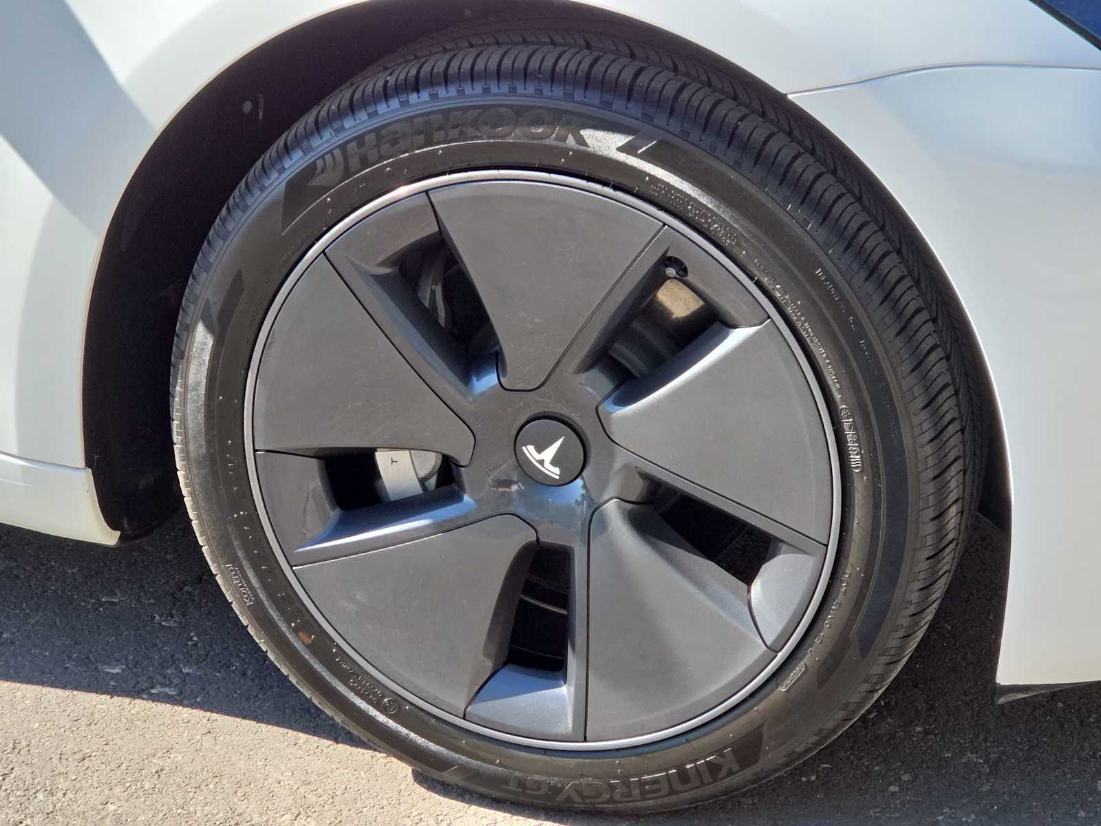 Thumbnail: 2023 Tesla Model 3 - 12