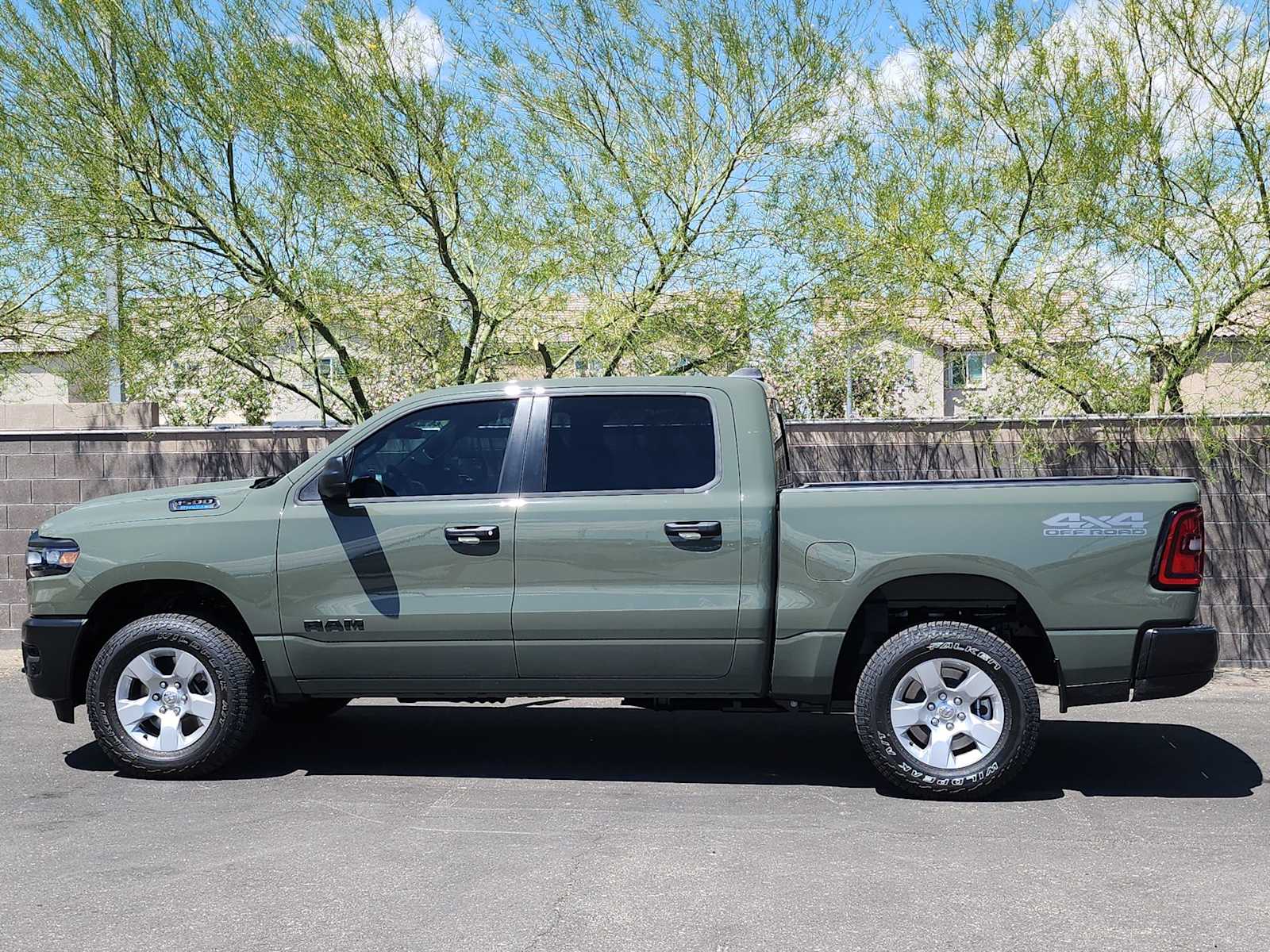 Thumbnail: 2026 RAM 1500 - 6