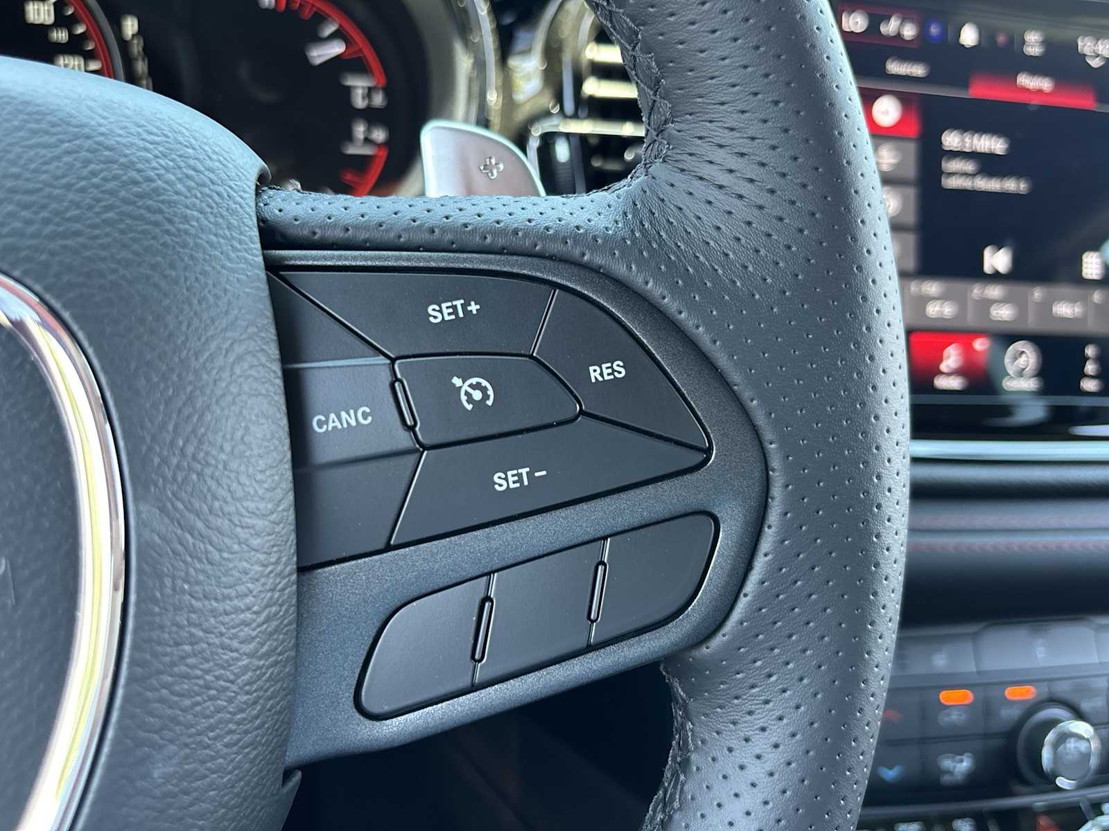 Thumbnail: 2025 Dodge Durango - 25