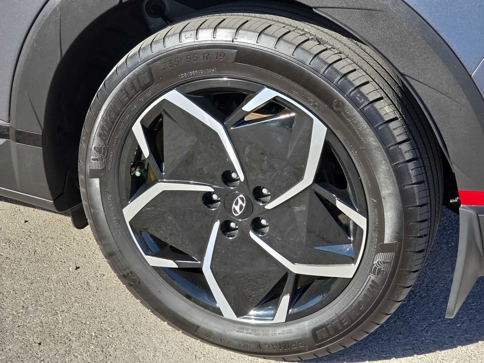 Thumbnail: 2023 Hyundai Ioniq 5 - 12