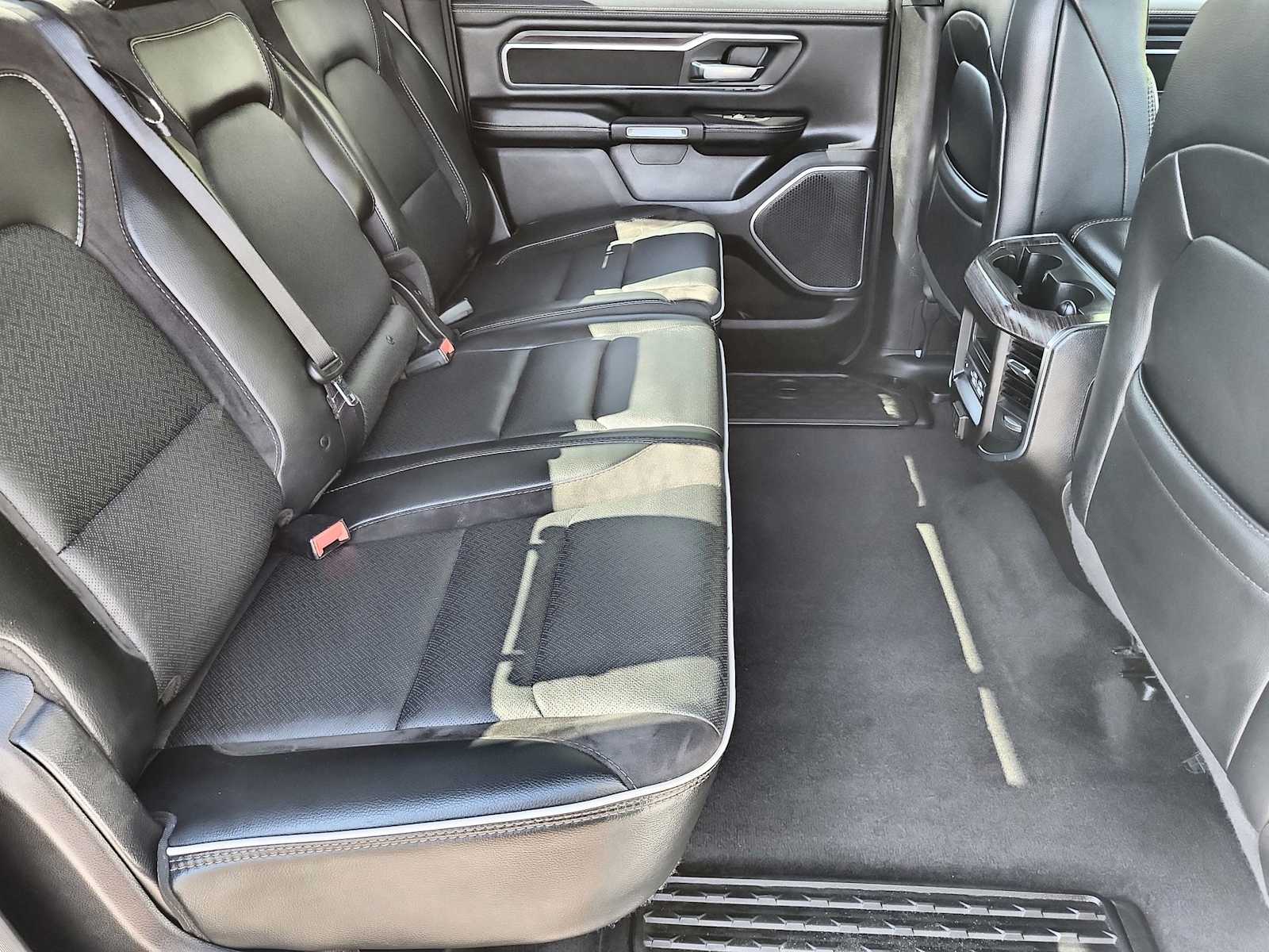 Thumbnail: 2025 RAM 1500 - 17