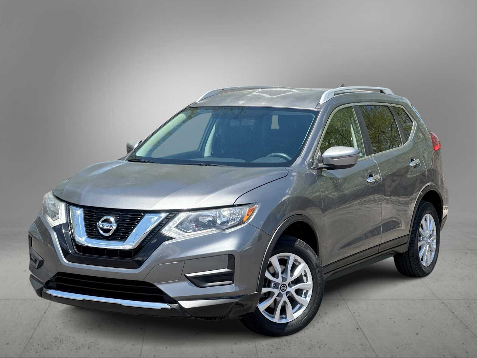 Thumbnail: 2017 Nissan Rogue - 1