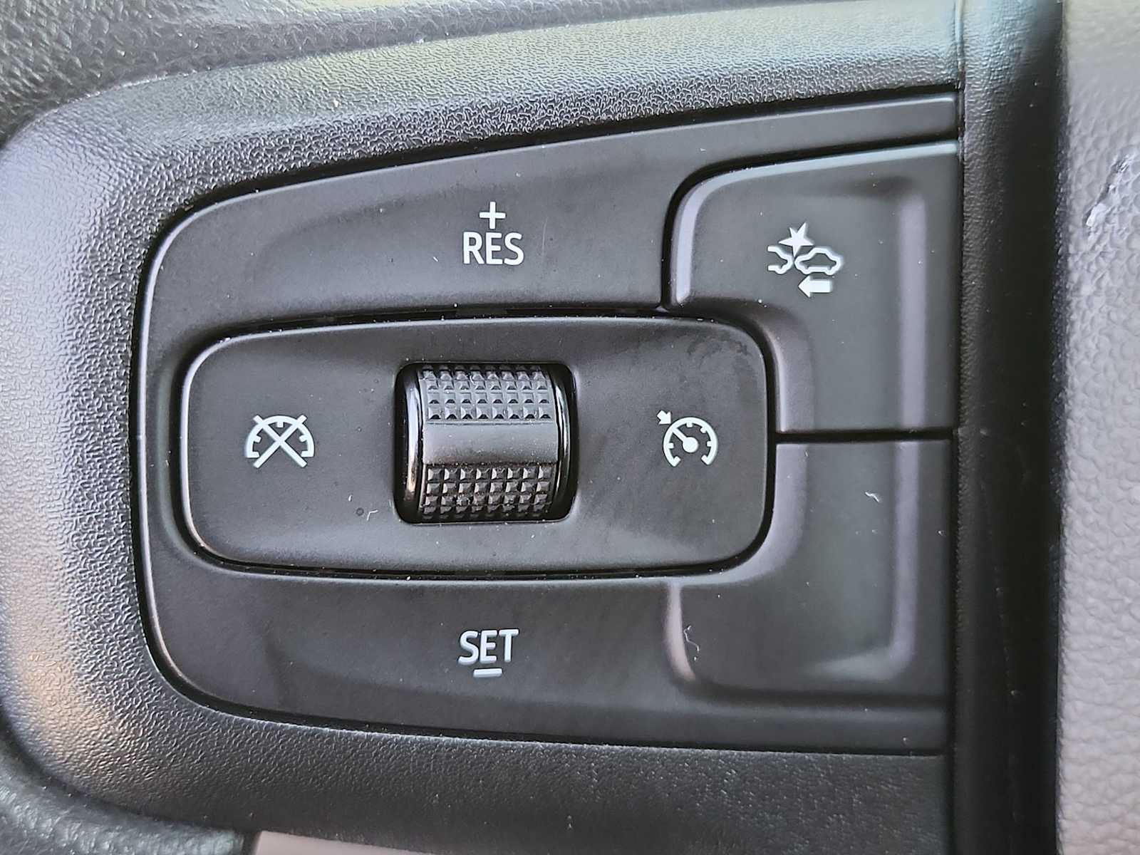 Thumbnail: 2024 Chevrolet Silverado 1500 - 27