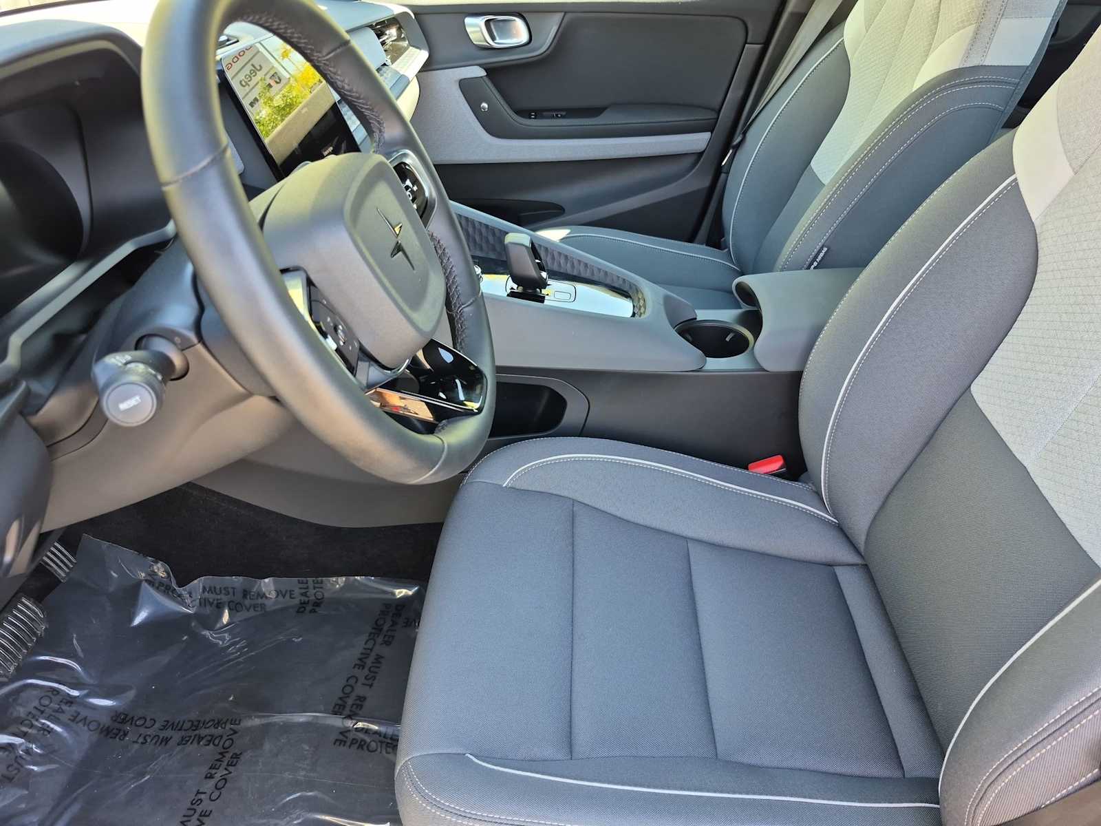 Thumbnail: 2022 Polestar 2 - 15