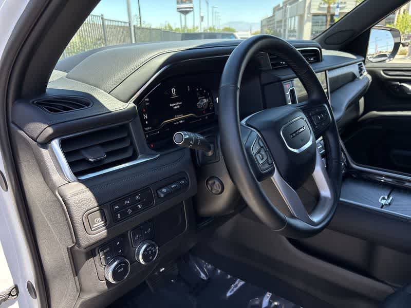 2024 GMC Yukon XL Denali 10