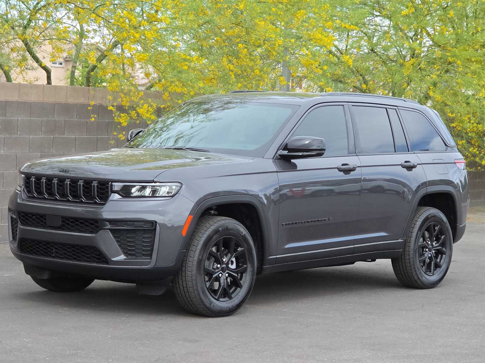 Thumbnail: 2026 Jeep Grand Cherokee - 3
